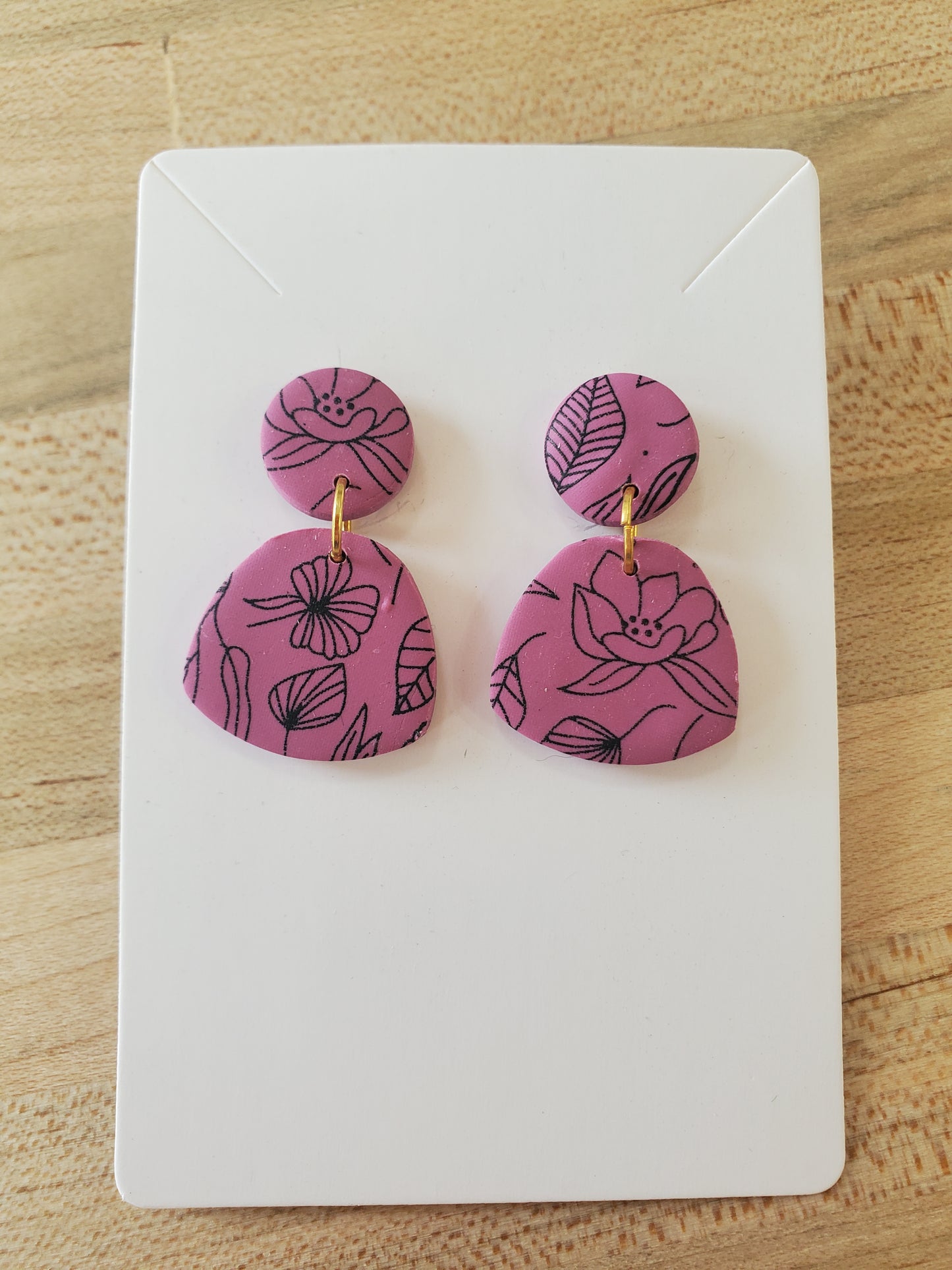 Dangle earrings