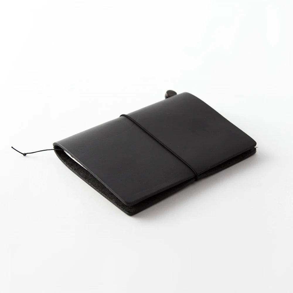 Traveler's Notebook P-00 Black Passport Size