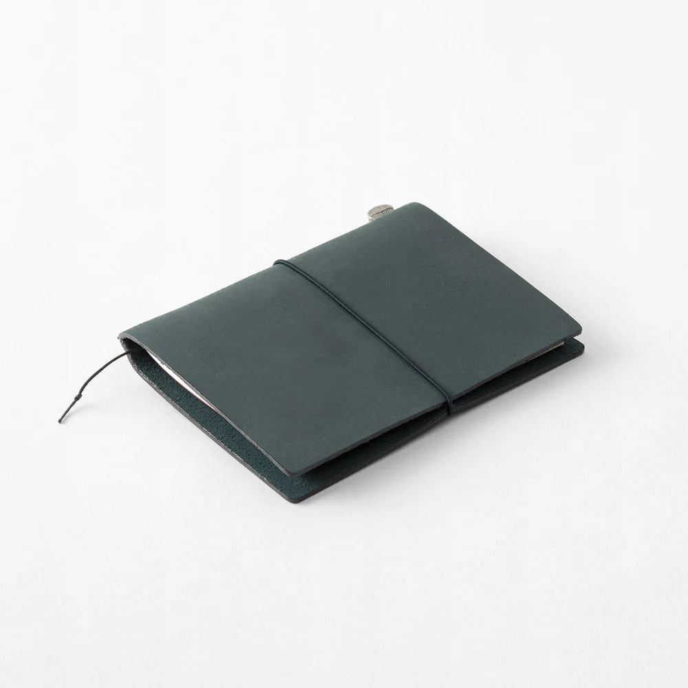 Traveler's Notebook P-00 Blue Passport Size