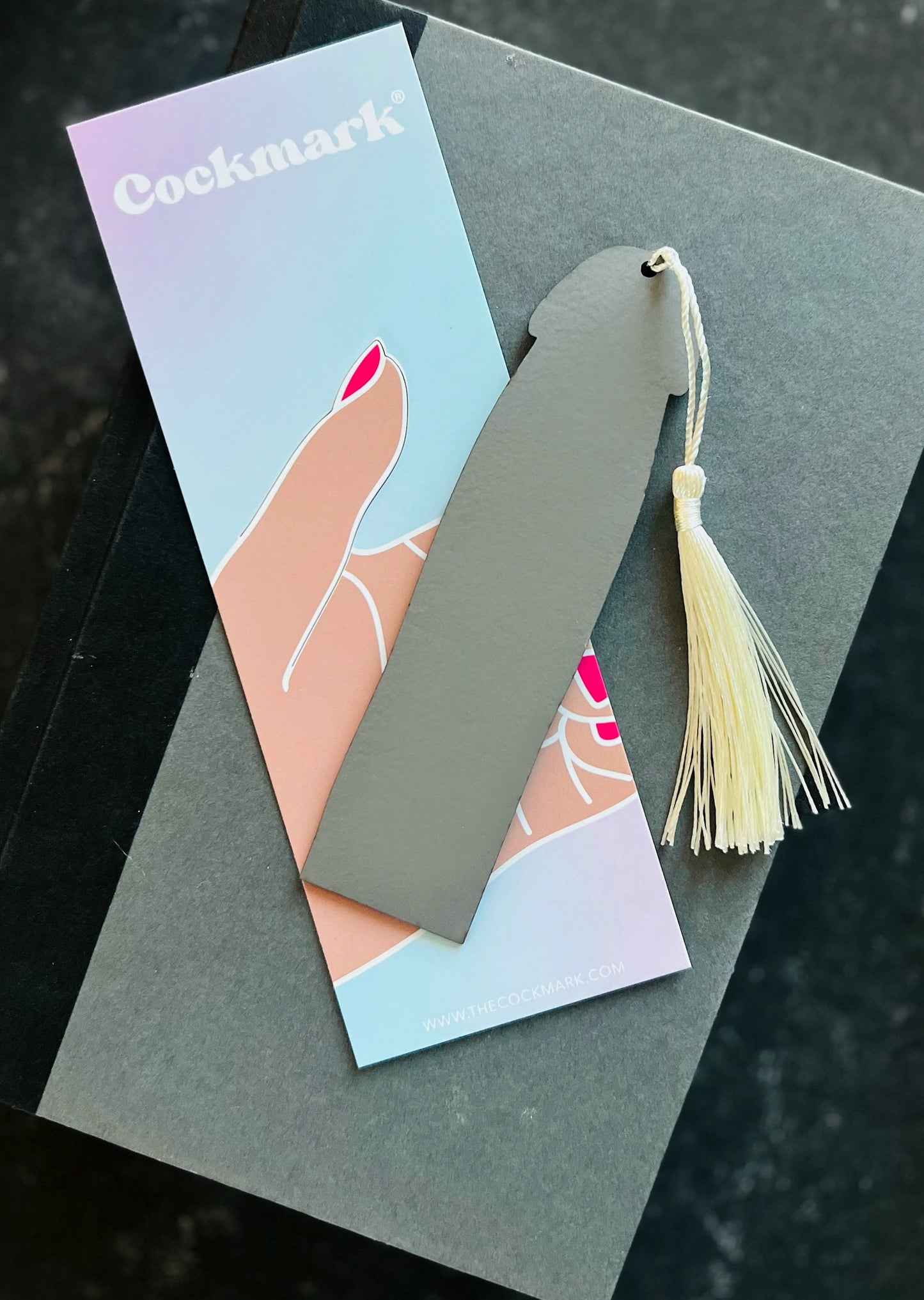 Onyx Cockmark® Bookmark