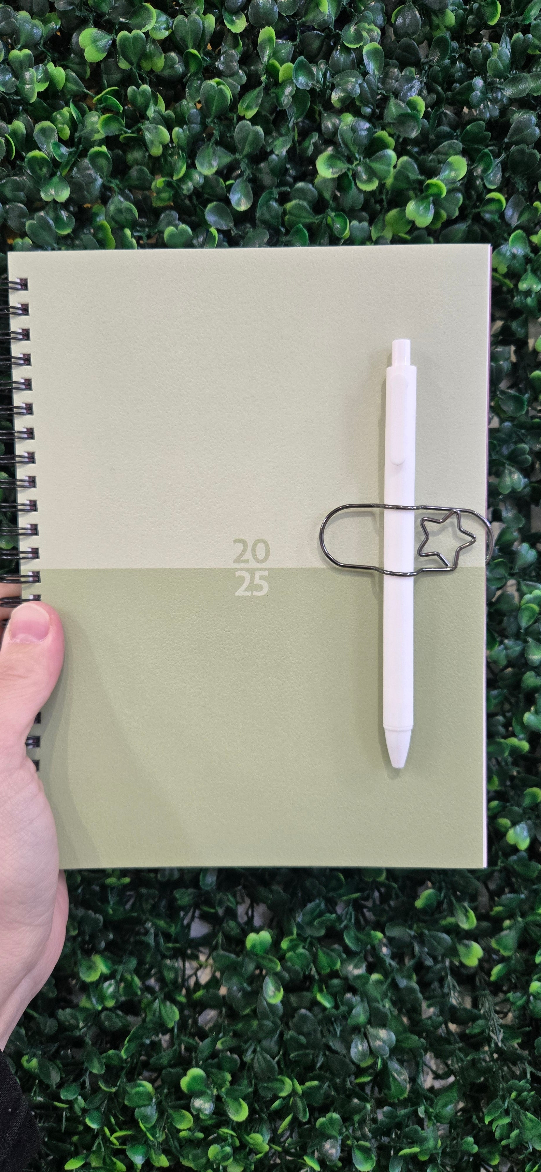 Enclosed Star Pen Holder Paper Clip