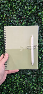 Enclosed Heart Pen Holder Paper Clip