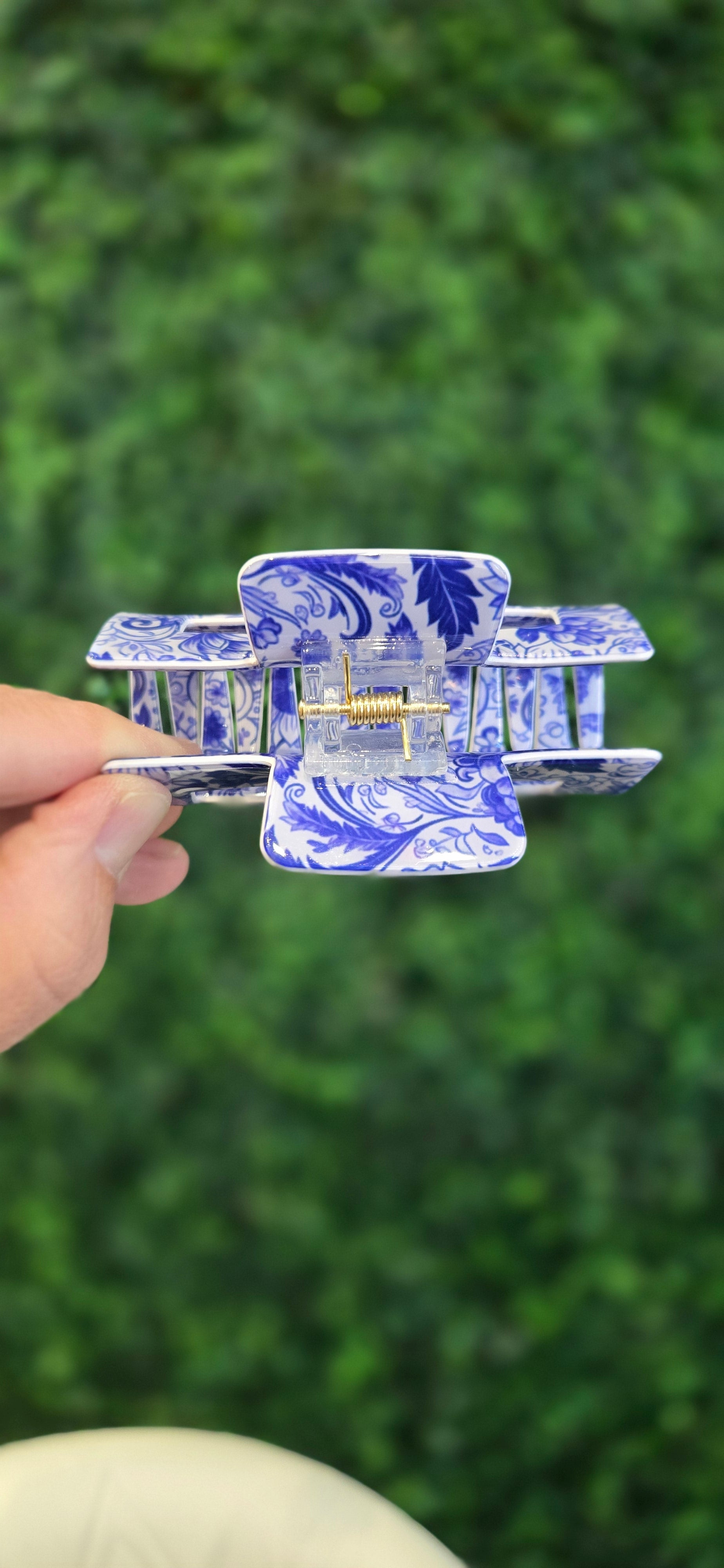 Vintage Floral Hair Claw