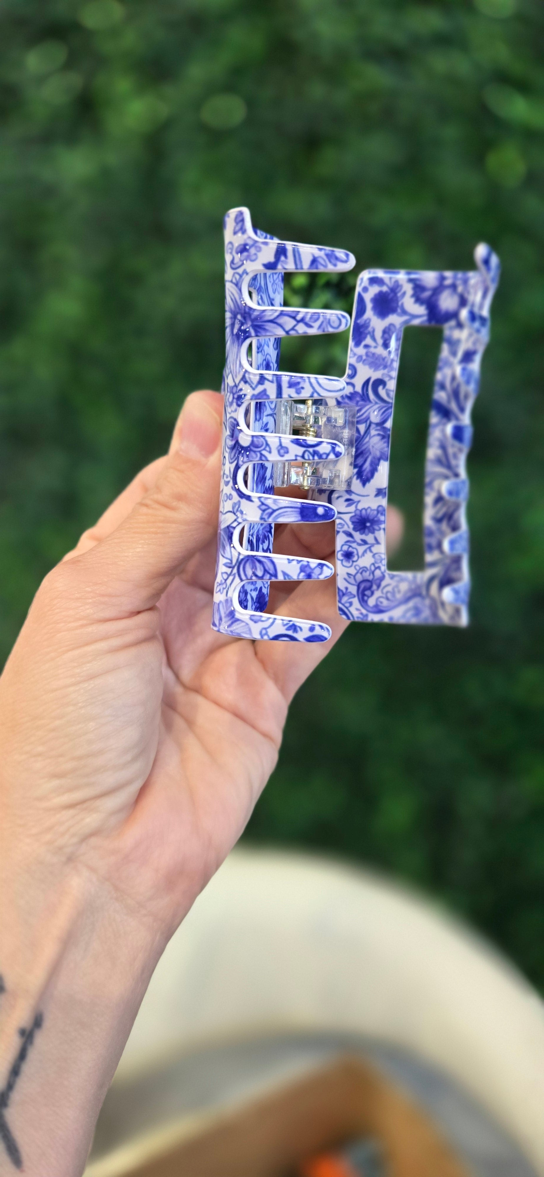 Vintage Floral Hair Claw