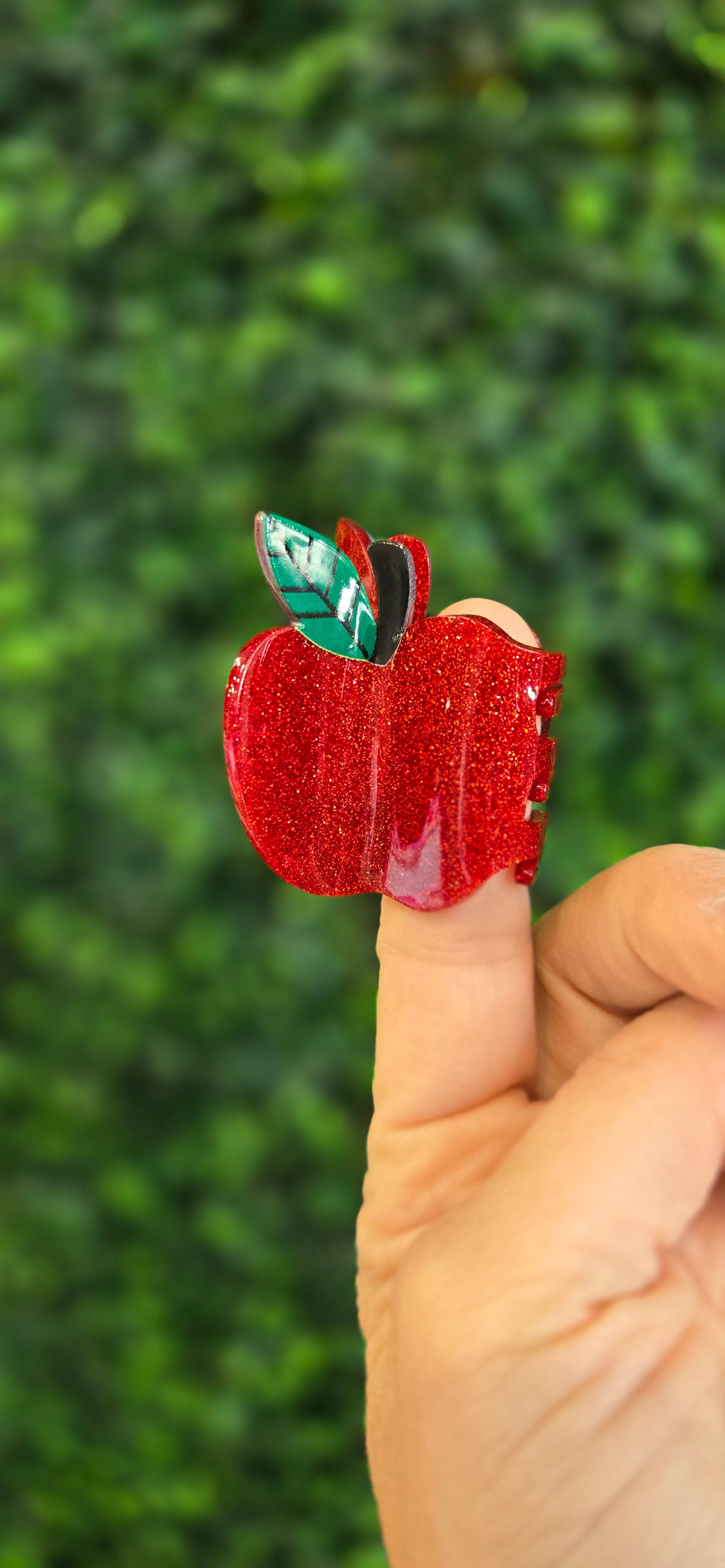 An Apple for the Teacher Hair Claw