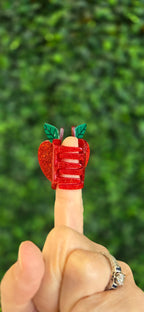 An Apple for the Teacher Hair Claw