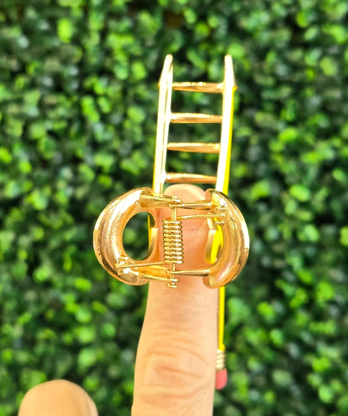 Pencil Loop Hair Clip