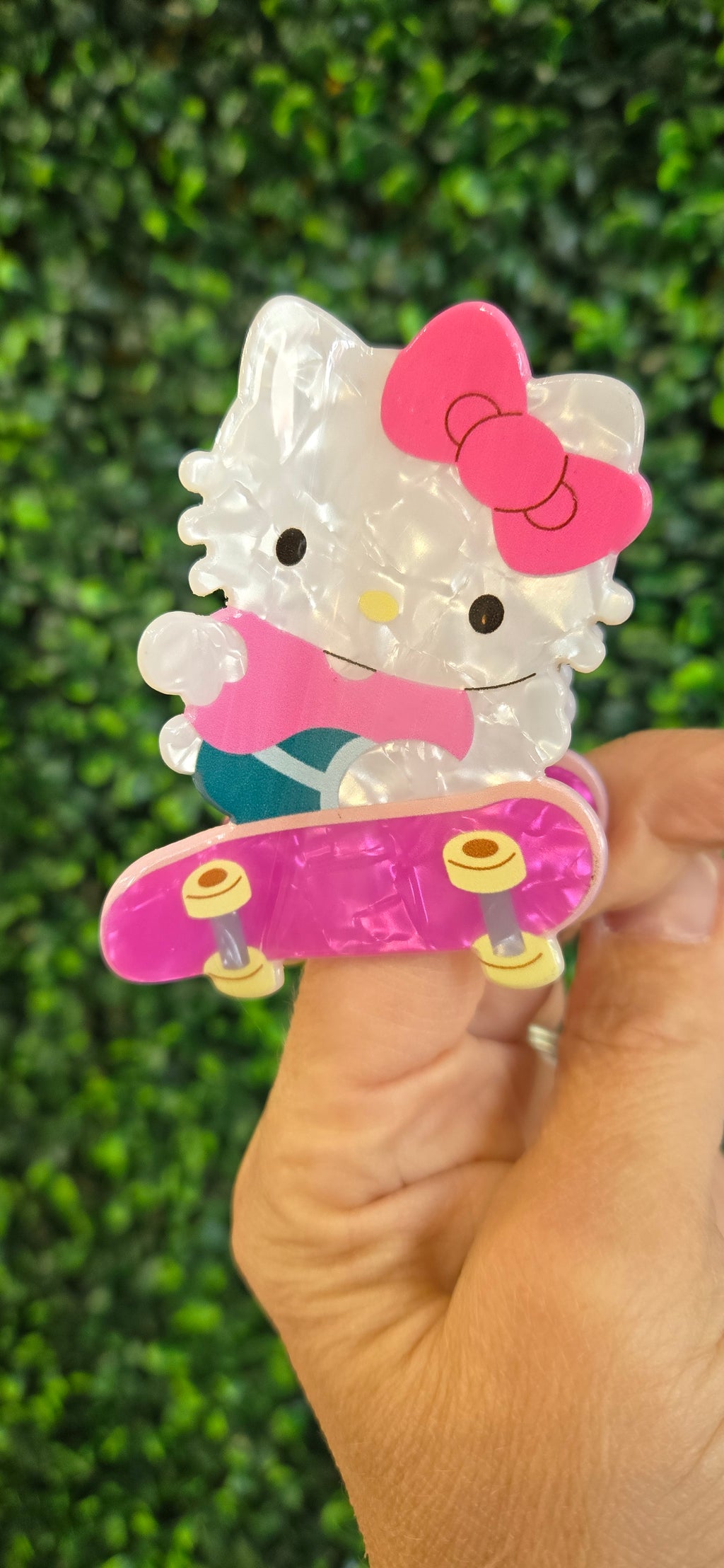 Hello Kitty® Skater Hair Claw