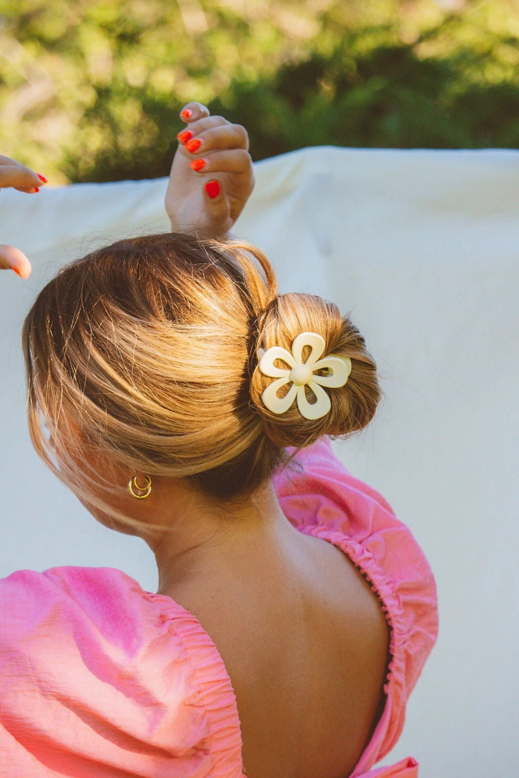 Cutout Flower Hair Claw