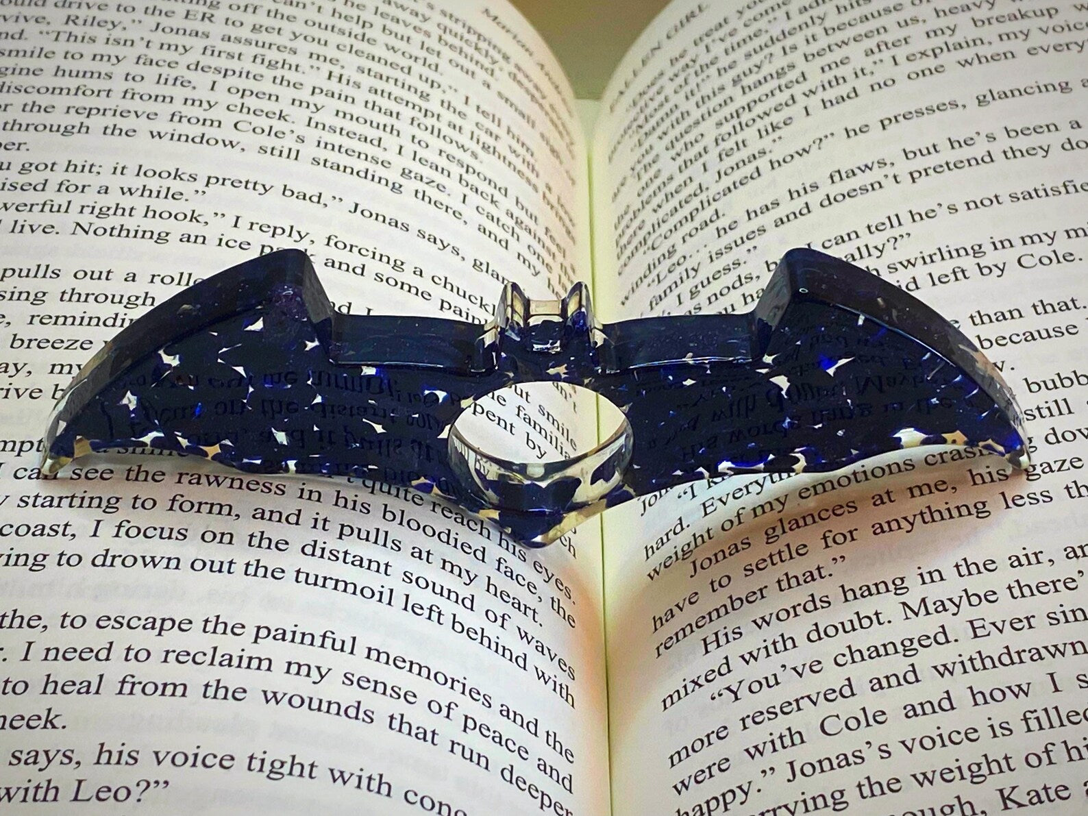 Bat Acrylic Thumb Page Holder