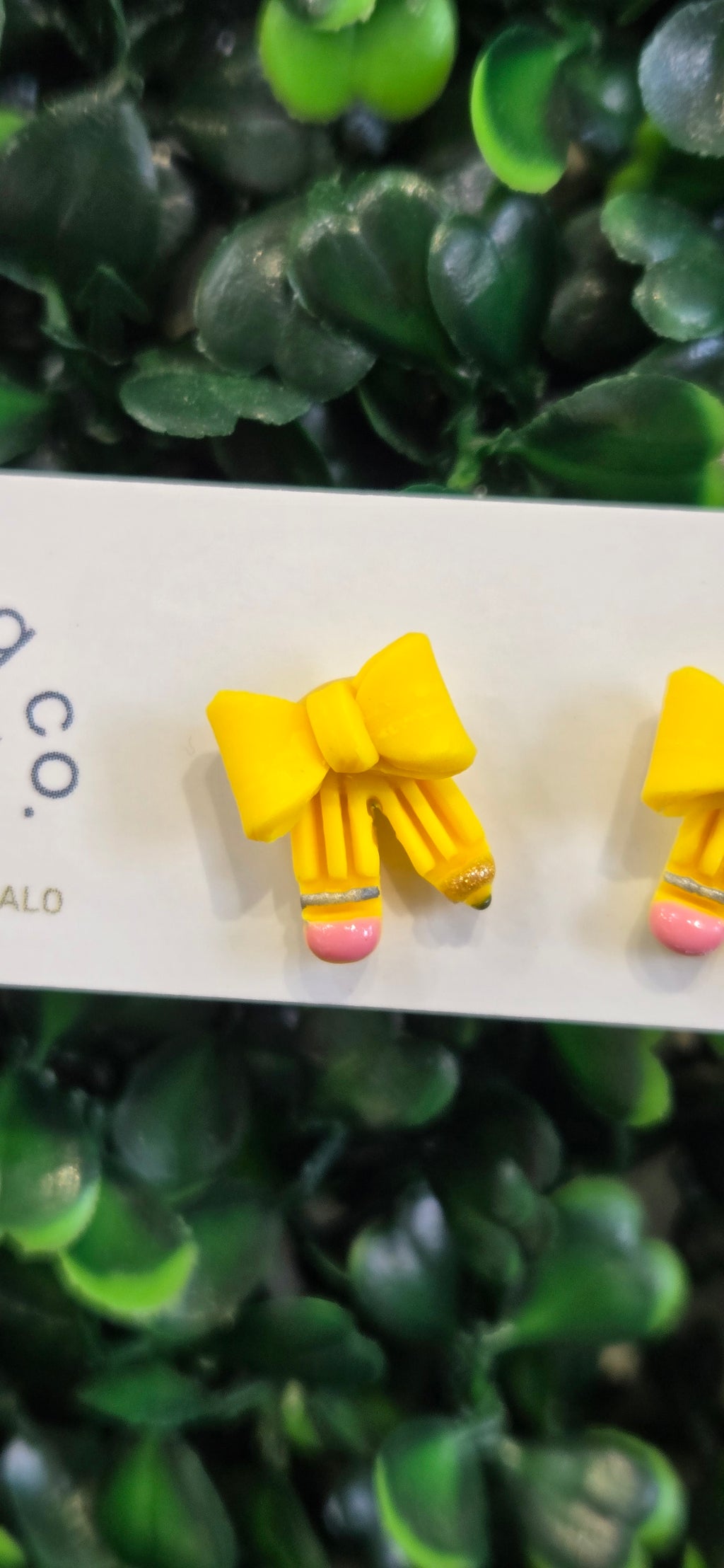 Pencil Bow Studs