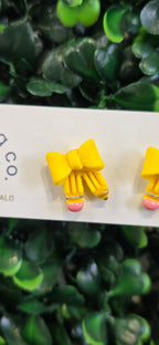 Pencil Bow Studs