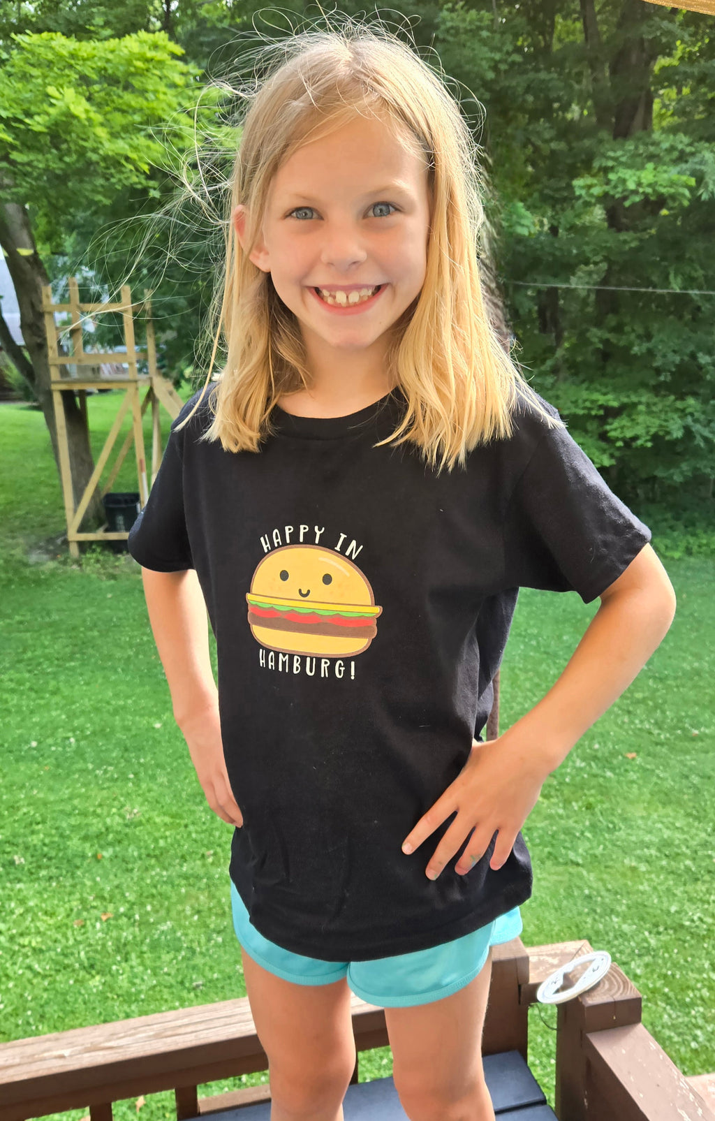 Happy in Hamburg Youth T-shirt