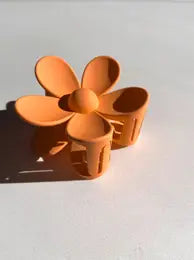 Big Daisy Flower Claw Clip